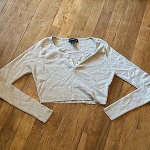 Streetwear Society Gray Ribbed Button Crop Top - L